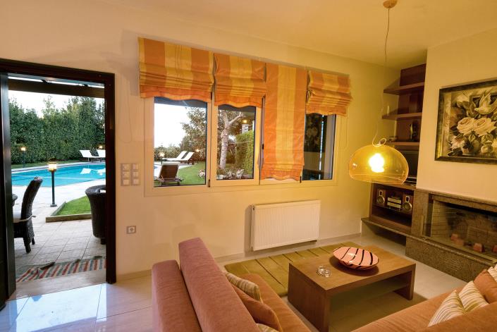 Image No.13-6 Bed Villa / Detached for sale