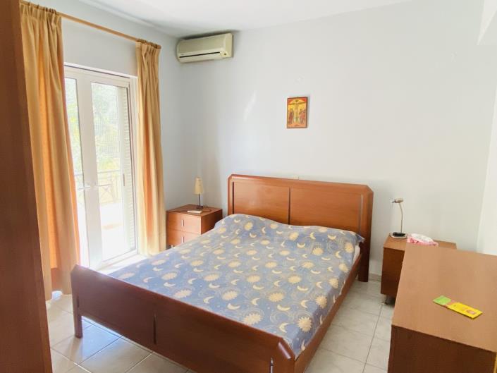 Image No.18-4 Bed House for sale