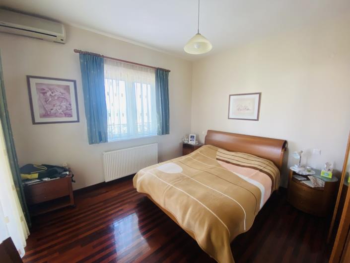 Image No.34-4 Bed House for sale