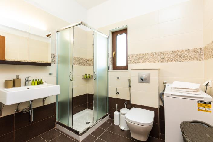 Image No.52-4 Bed Villa for sale