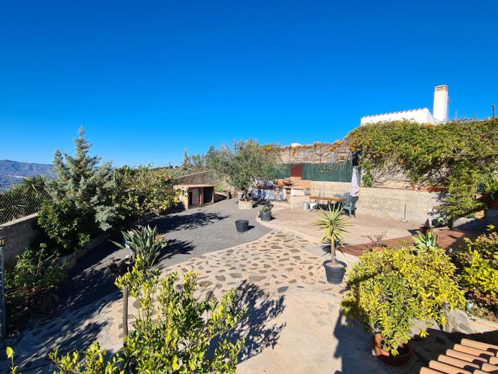 Image No.3-4 Bed Villa for sale