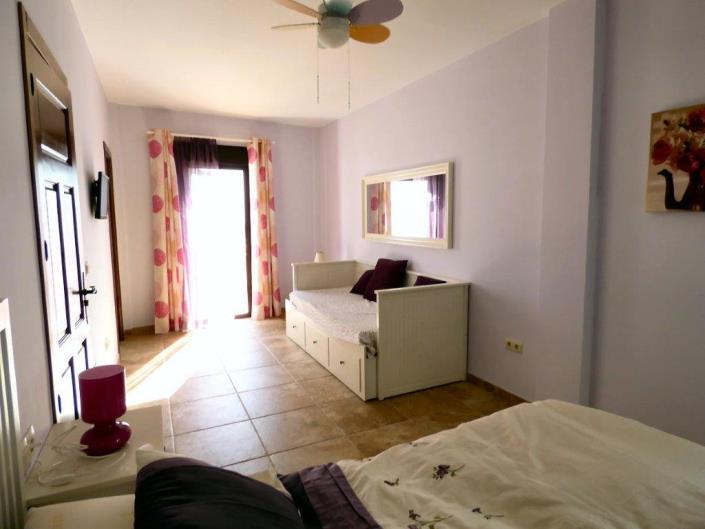 Image No.34-Maison de ville de 3 chambres à vendre à Salares