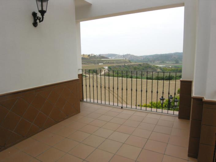 Image No.20-3 Bed Villa for sale