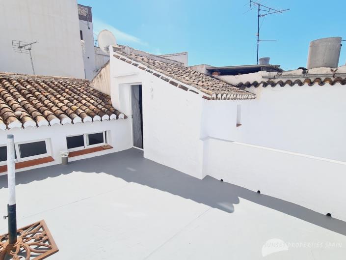 Image No.16-4 Bed Townhouse for sale