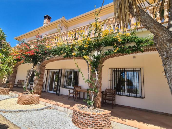 Image No.15-4 Bed Villa for sale