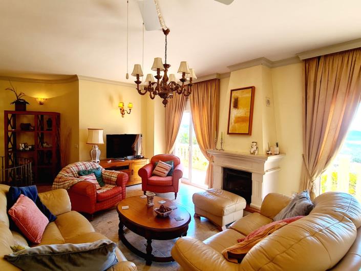 Image No.17-4 Bed Villa for sale