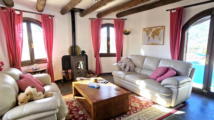 Image No.9-6 Bed Villa for sale