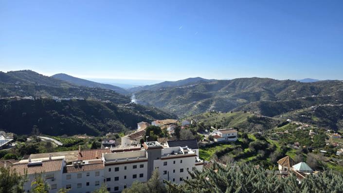 Image No.47-6 Bed Villa for sale