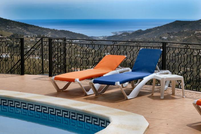 Image No.6-6 Bed Hotel for sale