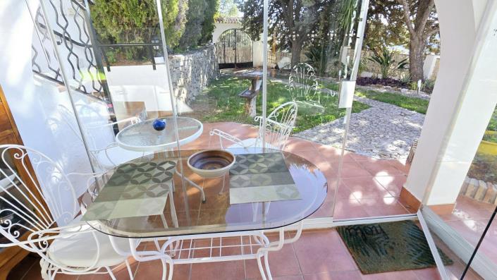 Image No.18-6 Bed Hotel for sale