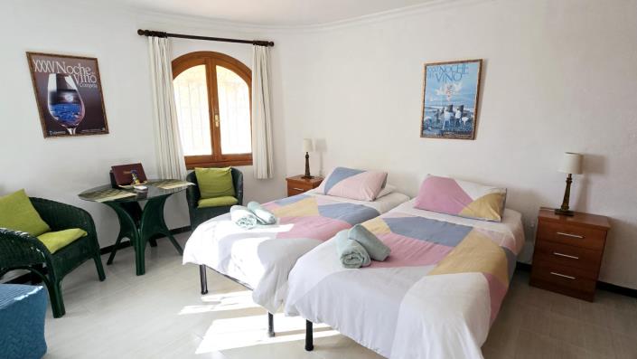 Image No.19-6 Bed Hotel for sale