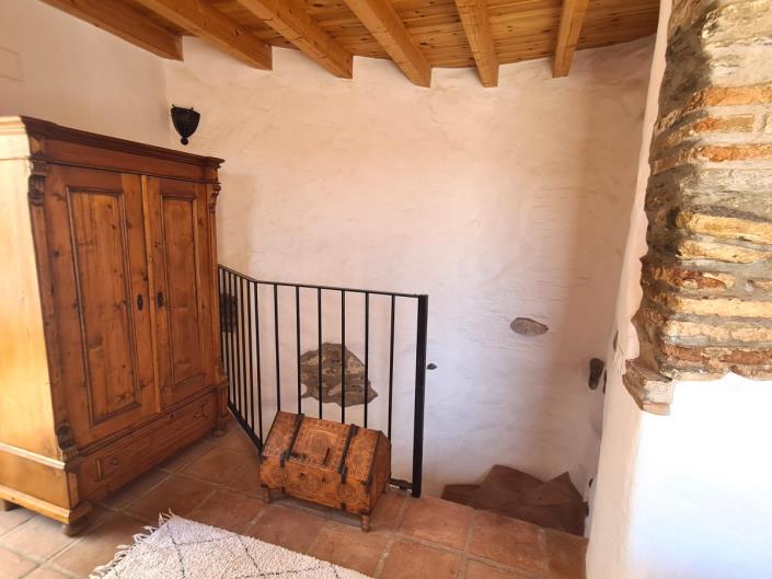 Image No.21-4 Bed Townhouse for sale