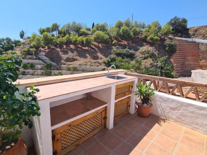 Image No.38-4 Bed Townhouse for sale