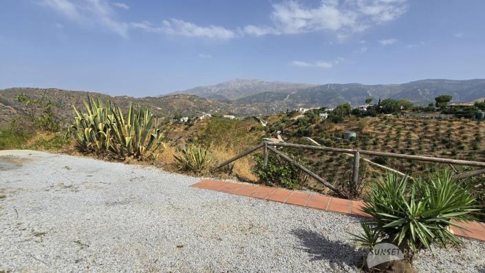 Image No.26-3 Bed Villa for sale