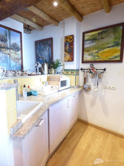 Image No.14-3 Bed Townhouse for sale