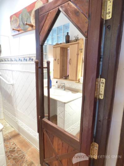 Image No.20-3 Bed Townhouse for sale