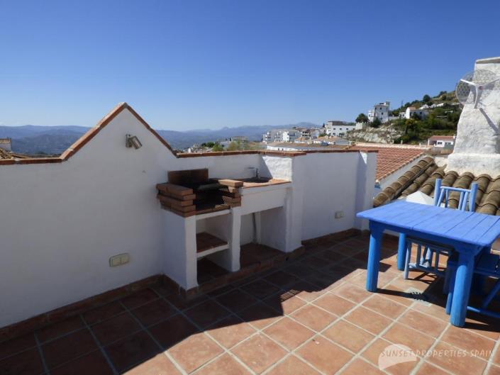 Image No.43-3 Bed Townhouse for sale