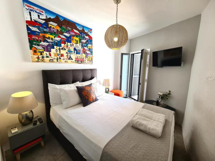 Image No.16-5 Bed Commercial for sale