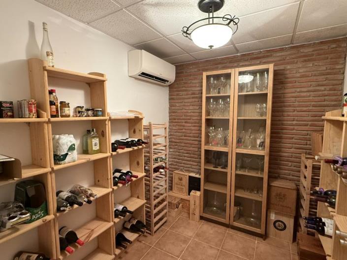 Image No.29-3 Bed Townhouse for sale