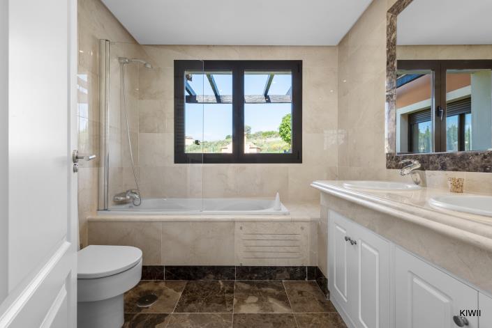 Image No.9-Maison / Villa de 3 chambres à vendre à Estepona