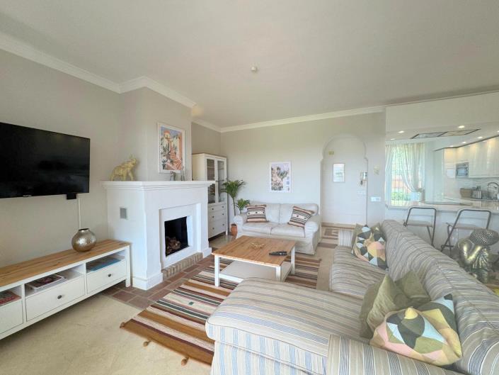 Image No.18-2 Bed Apartment for sale