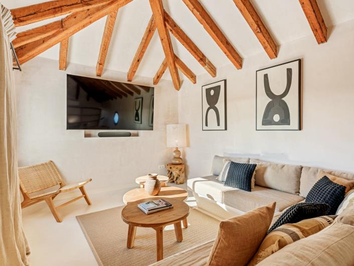 Image No.3-6 Bed Villa / Detached for sale