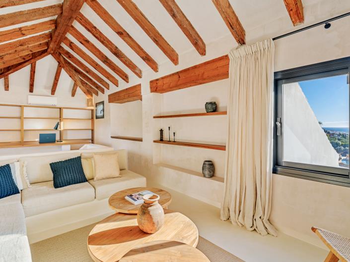 Image No.4-6 Bed Villa / Detached for sale