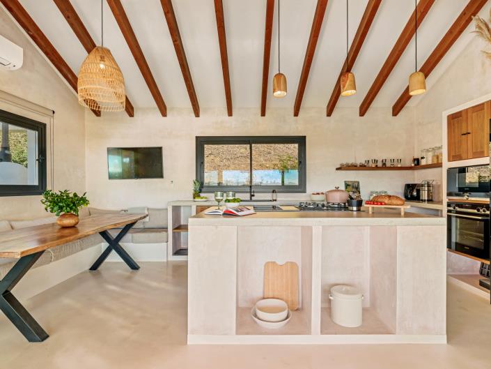 Image No.37-6 Bed Villa / Detached for sale