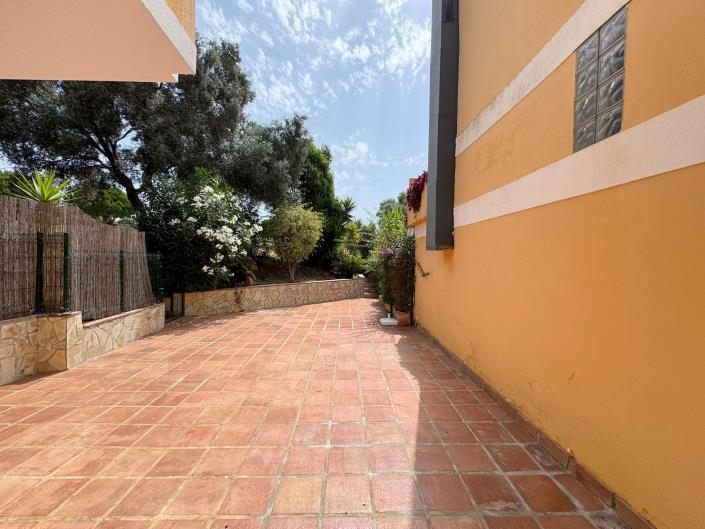 Image No.3-3 Bed Townhouse for sale