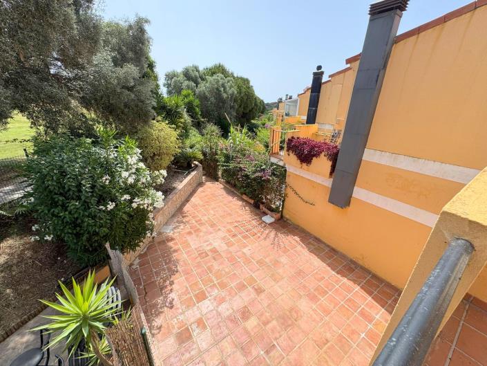 Image No.14-3 Bed Townhouse for sale