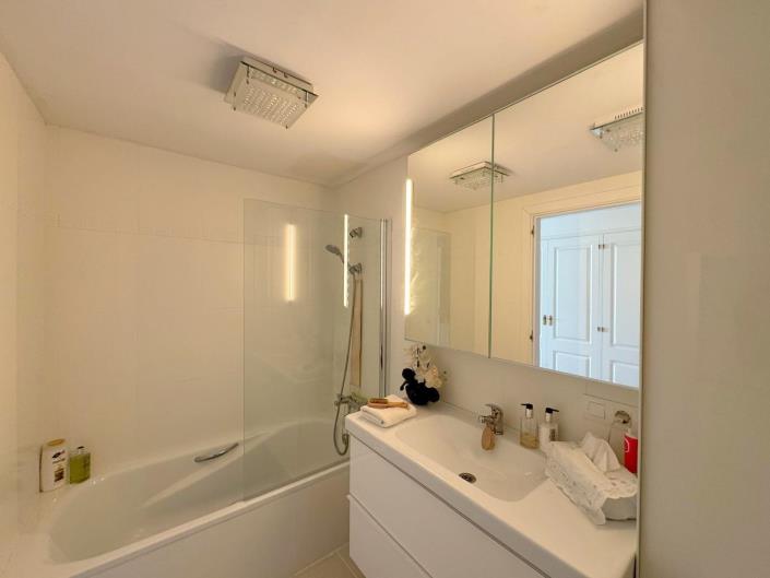 Image No.10-2 Bed Apartment for sale