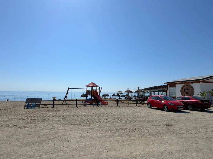 Image No.17-4 Bed Townhouse for sale