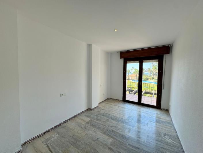 Image No.9-4 Bed Townhouse for sale