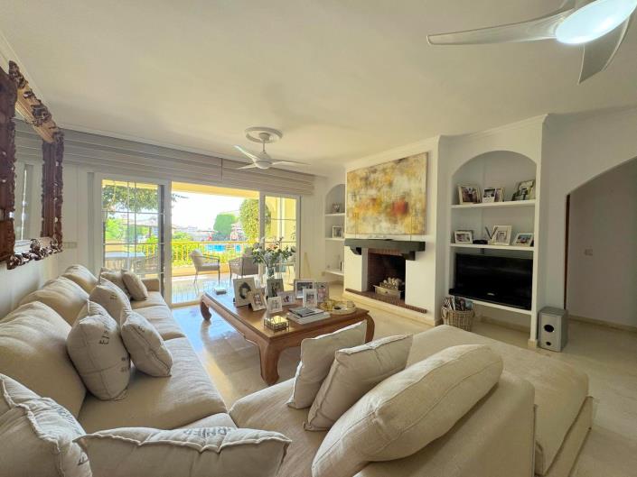 Image No.13-3 Bed Apartment for sale