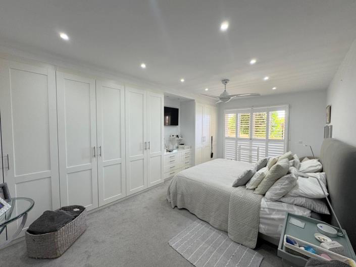 Image No.17-3 Bed Apartment for sale