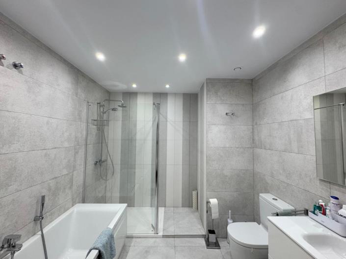 Image No.22-3 Bed Apartment for sale