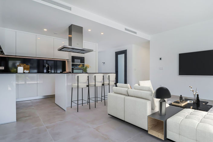 Image No.3-3 Bed Property for sale