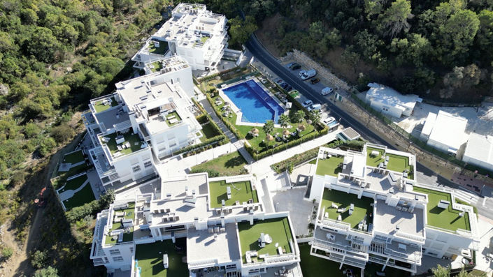 Image No.17-3 Bed Property for sale