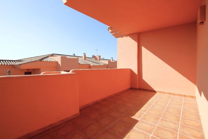 Image No.12-3 Bed Apartment for sale