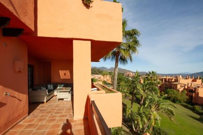 18-7e396d2404f089e443e1364dd027f7c0