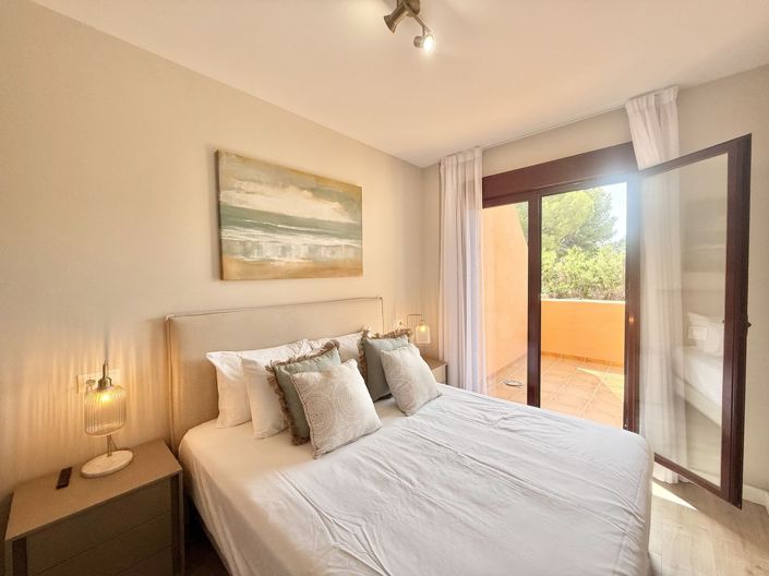 Image No.11-2 Bed Apartment for sale