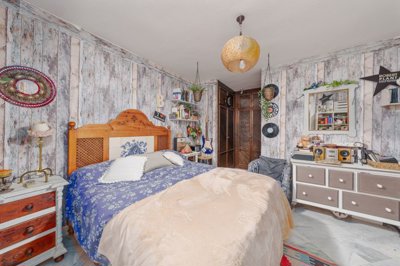 12-9d2414e6554ff283a7dbb3894364f2bd