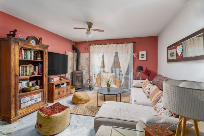 Image No.6-3 Bed House for sale