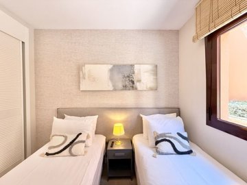 10-75bef5f12e72a6d65f05a48dacffbe42