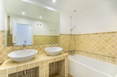 9-ba0c67ecbb388dd113c14271dae4c6a3