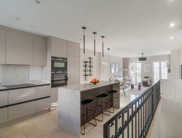 8-486e0113f924038db3f76992aac3bb44