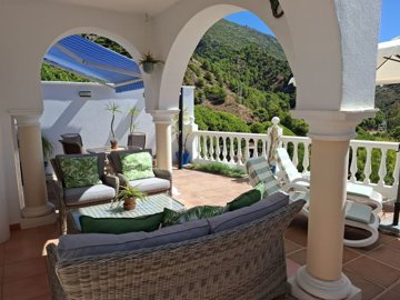 14-53d6c5e1565b8c19faf7091edaa35fd0