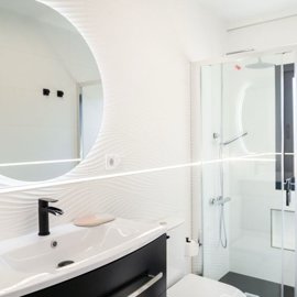 11-4d8aa6e612c0d8ce985b634e45aeea7a