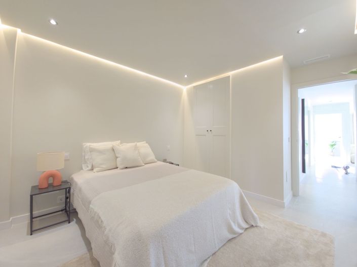 Image No.15-3 Bed Apartment for sale