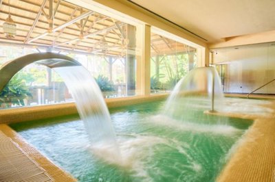 12-9d2414e6554ff283a7dbb3894364f2bd